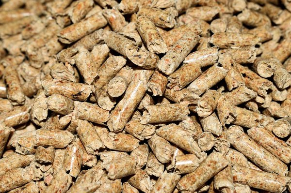 Bon plan pellet : astuces pour économiser face à la hausse des prix